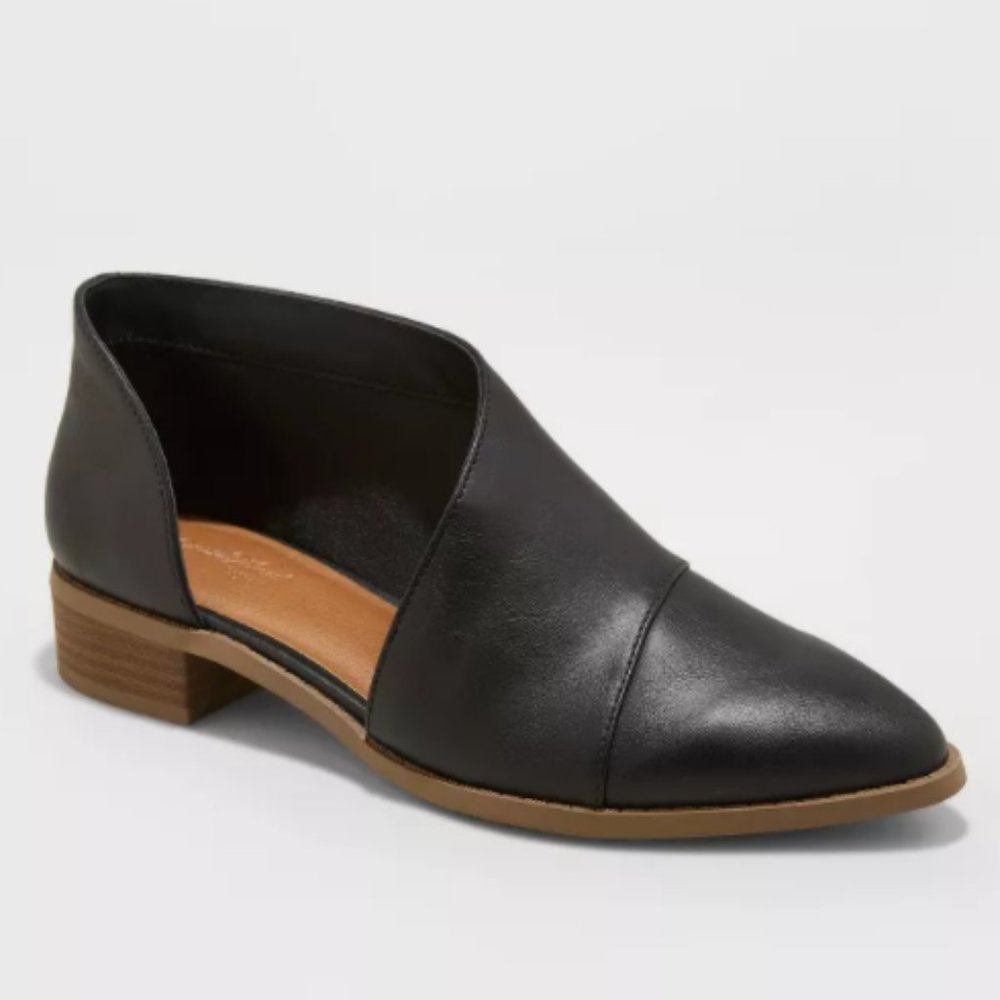 Wenda Cut Out Bootie - Universal Thread Black
